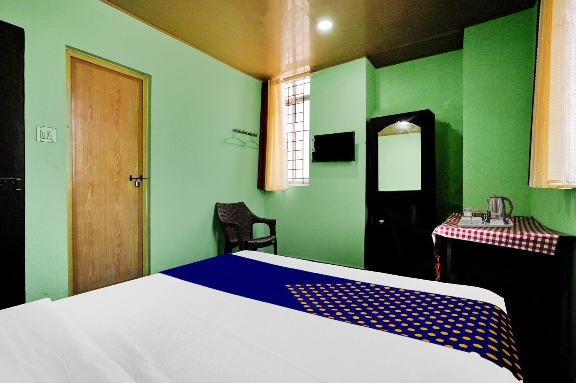 Hotel O Ashok Inn Kazhakuttam Exterior photo